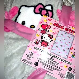 Homegoods Hello Kitty Valentine’s Plush Blanket
